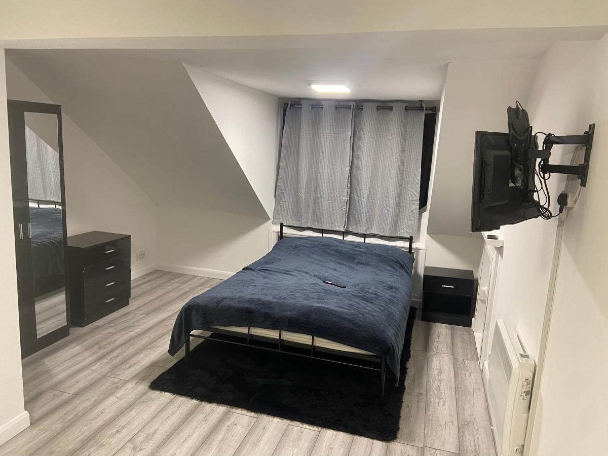 דירות לארגס Studio Flat מראה חיצוני תמונה