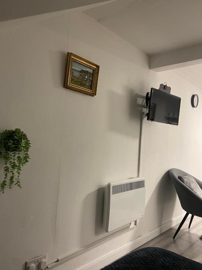 דירות לארגס Studio Flat מראה חיצוני תמונה